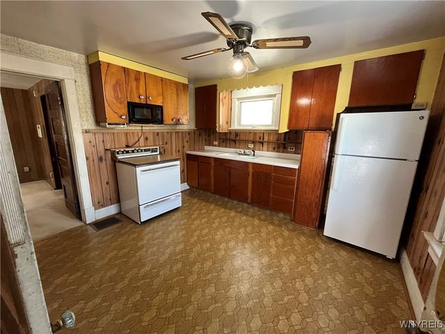 2648 Ontario Avenue, Niagara Falls, NY 14305