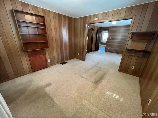 2648 Ontario Avenue, Niagara Falls, NY 14305