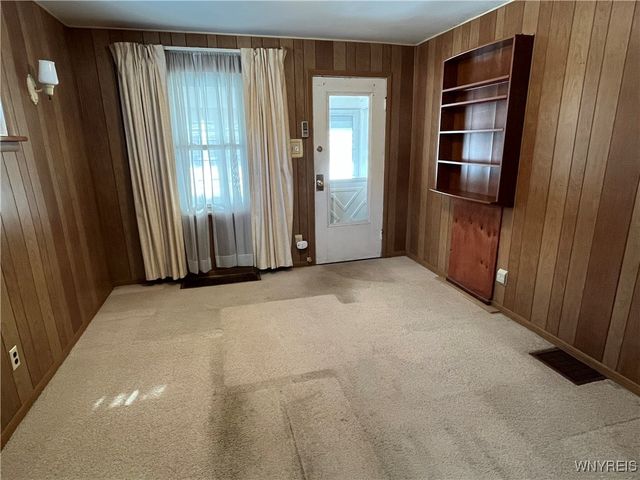 2648 Ontario Avenue, Niagara Falls, NY 14305