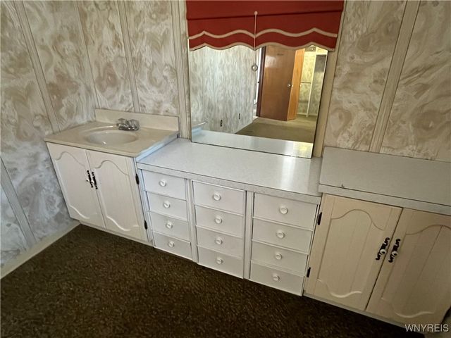 2648 Ontario Avenue, Niagara Falls, NY 14305