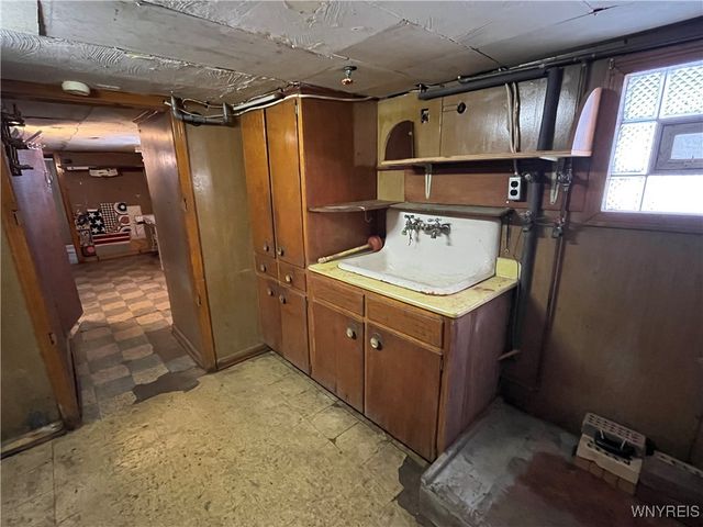 2648 Ontario Avenue, Niagara Falls, NY 14305