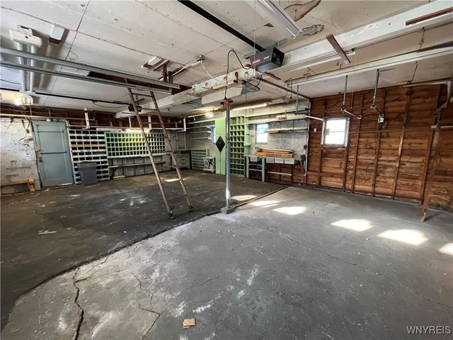 2648 Ontario Avenue, Niagara Falls, NY 14305