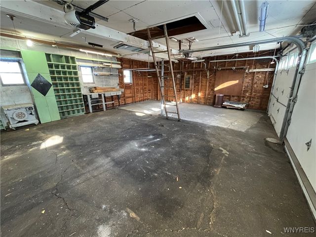 2648 Ontario Avenue, Niagara Falls, NY 14305