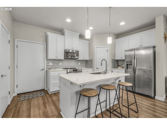 12049 Se 5TH St, Vancouver, WA 98683