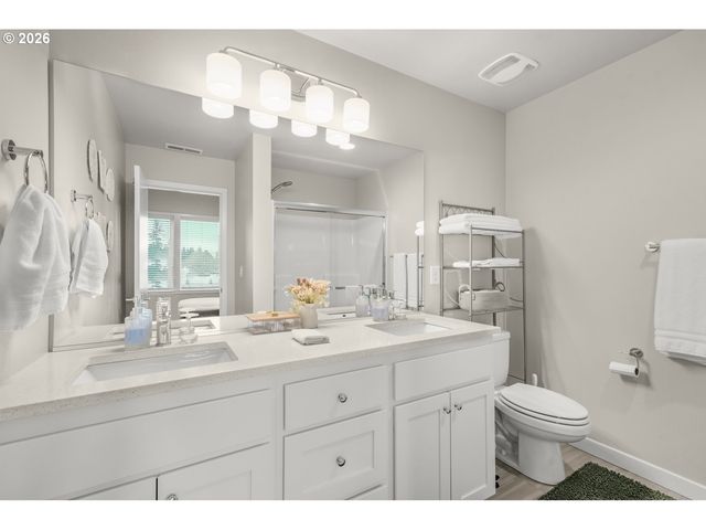 12049 Se 5TH St, Vancouver, WA 98683