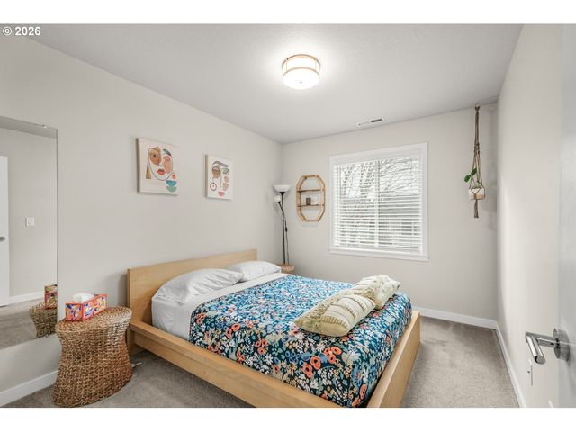 12049 Se 5TH St, Vancouver, WA 98683