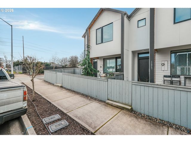 12049 Se 5TH St, Vancouver, WA 98683