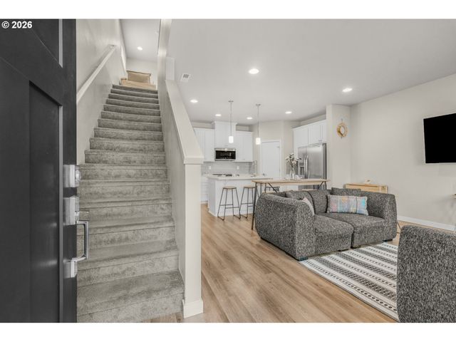 12049 Se 5TH St, Vancouver, WA 98683