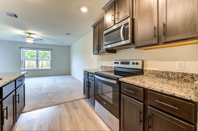 24009 Wilde Drive, Magnolia, TX 77355