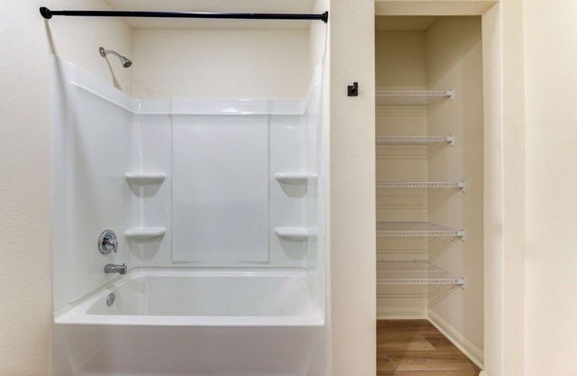 24009 Wilde Drive, Magnolia, TX 77355