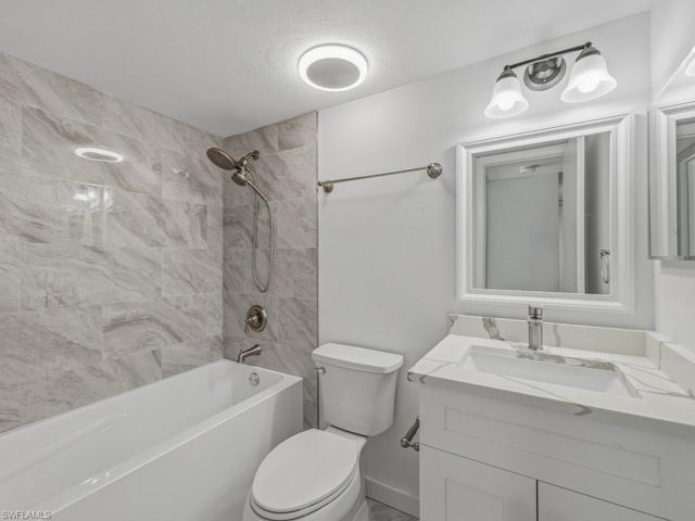 4245 27th CT SW # 201, Naples, FL 34116