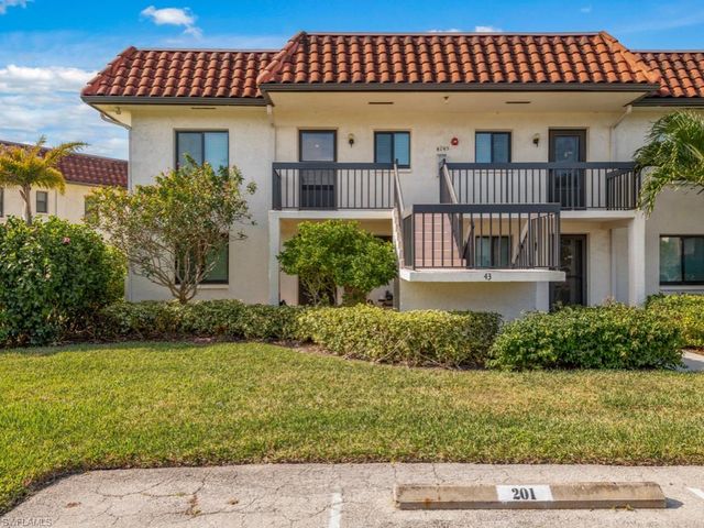 4245 27th CT SW # 201, Naples, FL 34116