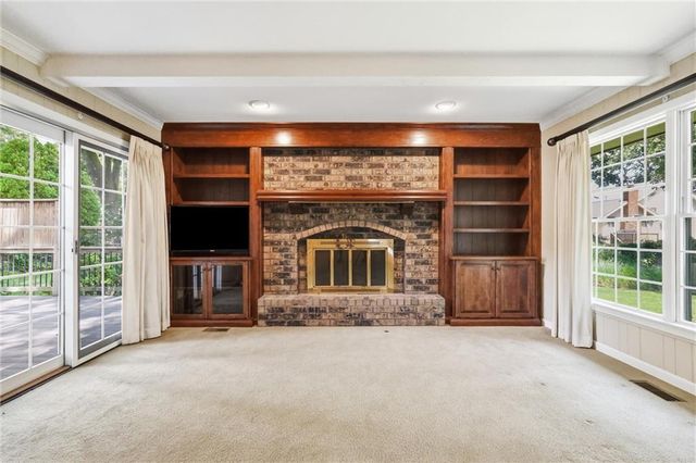 2206 W 120th Street, Leawood, KS 66209