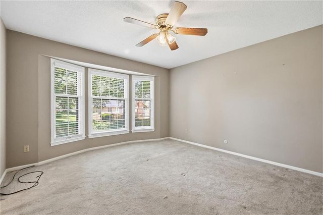 2206 W 120th Street, Leawood, KS 66209
