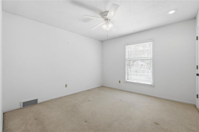 2206 W 120th Street, Leawood, KS 66209