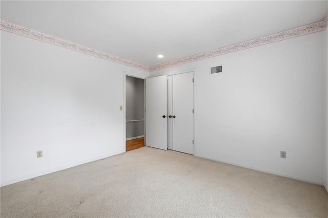 2206 W 120th Street, Leawood, KS 66209