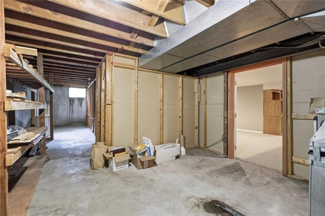 2206 W 120th Street, Leawood, KS 66209