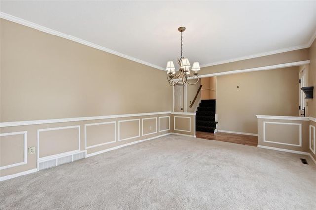 2206 W 120th Street, Leawood, KS 66209