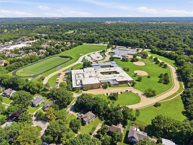 2206 W 120th Street, Leawood, KS 66209