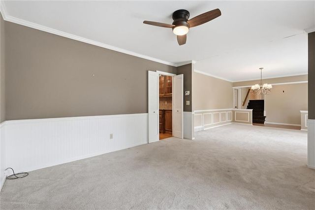2206 W 120th Street, Leawood, KS 66209