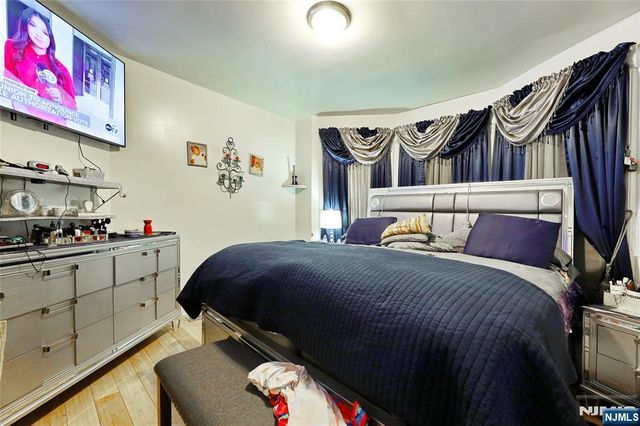 240-242 Ellis Avenue, Irvington, NJ 07111