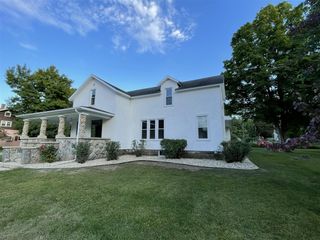 24195 Third Avenue, Mattawan, MI 49071