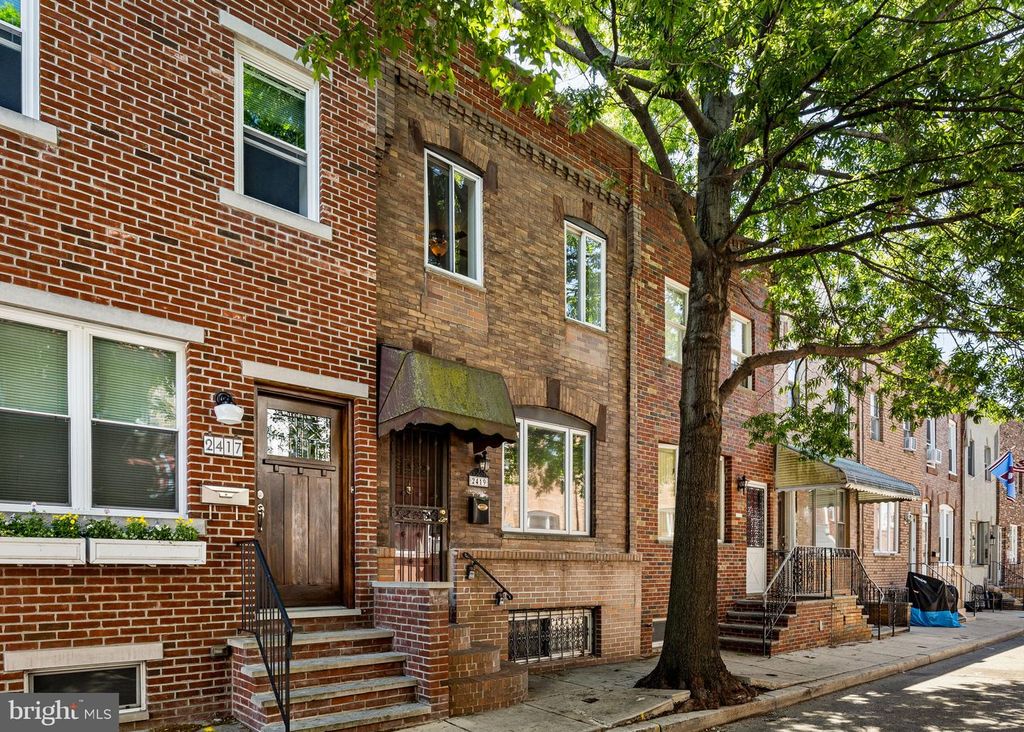 2419 S WARNOCK STREET, Philadelphia, PA 19148