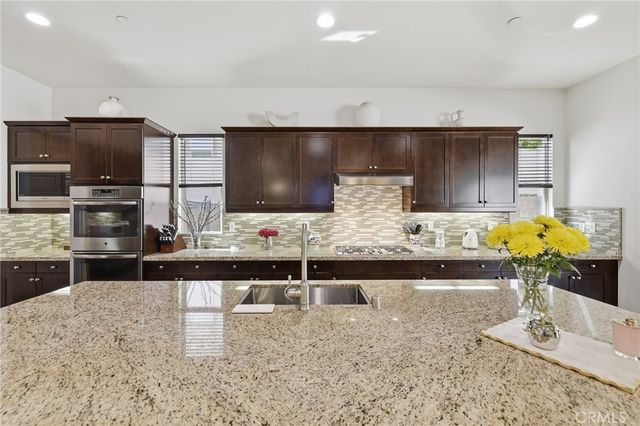 4977 Hydepark, Agoura Hills, CA 91301