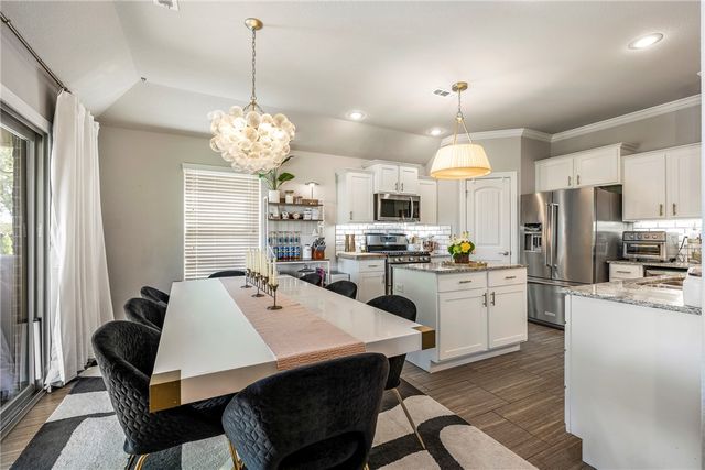 3105 S 4th Street, Rogers, AR 72758