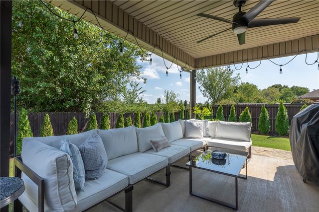3105 S 4th Street, Rogers, AR 72758