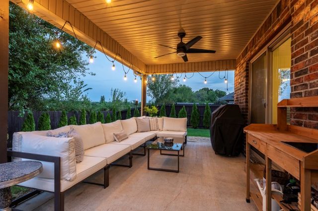 3105 S 4th Street, Rogers, AR 72758