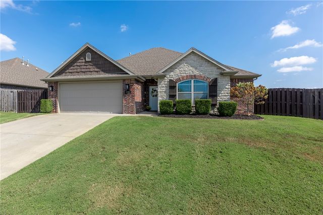 3105 S 4th Street, Rogers, AR 72758