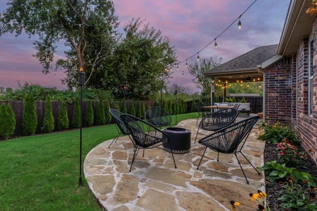 3105 S 4th Street, Rogers, AR 72758