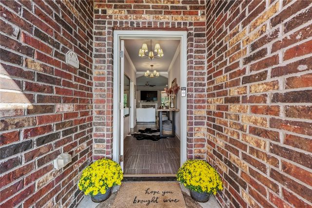 3105 S 4th Street, Rogers, AR 72758