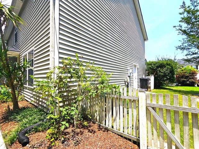 411 Aberdeen Circle, Summerville, SC 29483