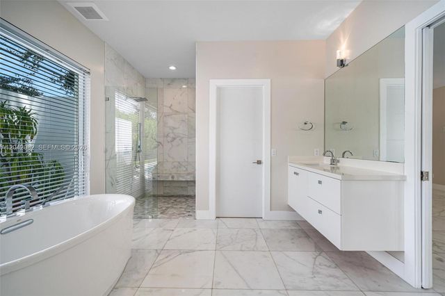 511 Madeira Avenue, Coral Gables, FL 33134