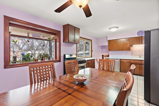 10657 Laramie Avenue, Oak Lawn, IL 60453