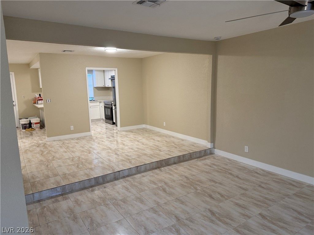 3468 West Townhouse Drive Drive, Las Vegas, NV 89121 — photo 3
