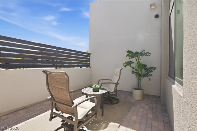 477 East Vista Sunset Avenue, Las Vegas, NV 89138