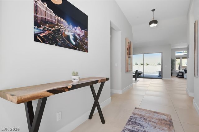 477 East Vista Sunset Avenue, Las Vegas, NV 89138