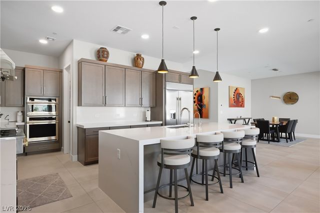 477 East Vista Sunset Avenue, Las Vegas, NV 89138