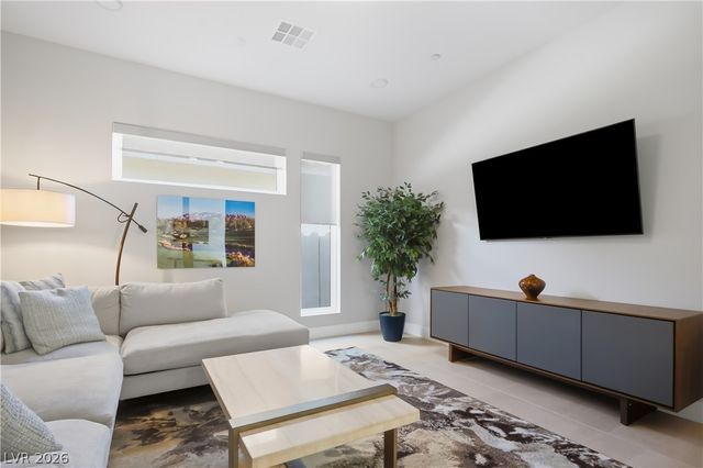 477 East Vista Sunset Avenue, Las Vegas, NV 89138