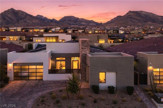 477 East Vista Sunset Avenue, Las Vegas, NV 89138