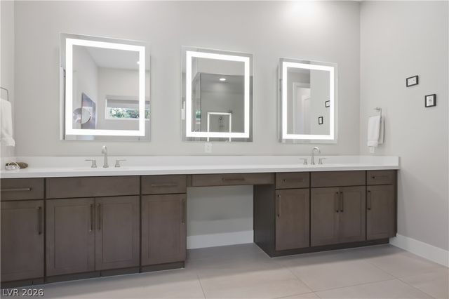477 East Vista Sunset Avenue, Las Vegas, NV 89138