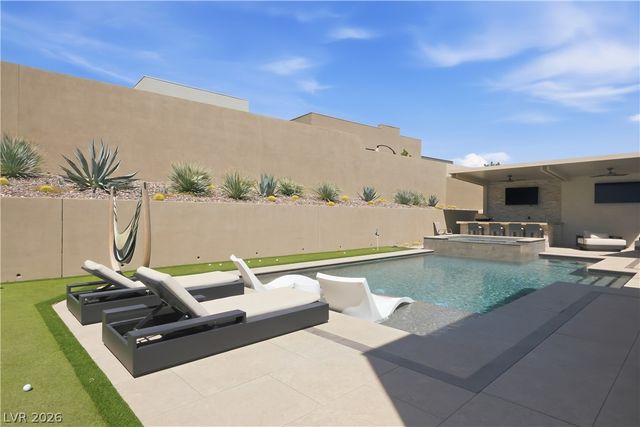 477 East Vista Sunset Avenue, Las Vegas, NV 89138