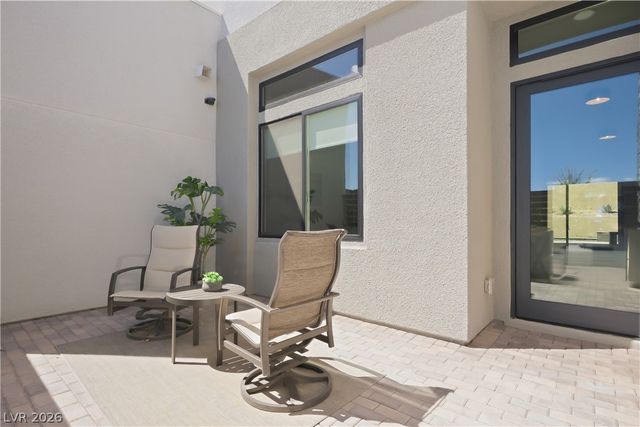 477 East Vista Sunset Avenue, Las Vegas, NV 89138