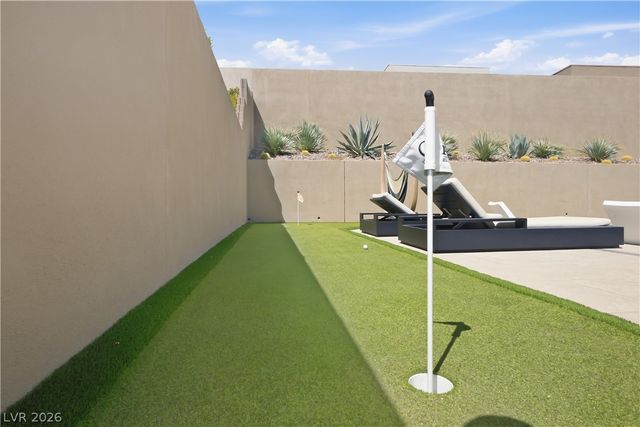 477 East Vista Sunset Avenue, Las Vegas, NV 89138