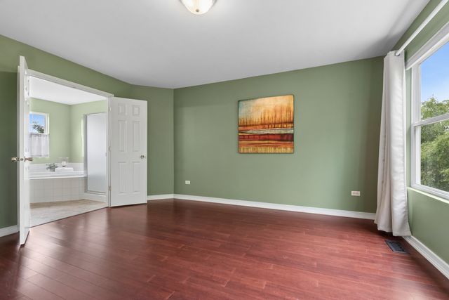 2318 W Cascade Circle, Round Lake, IL 60073