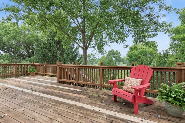 2318 W Cascade Circle, Round Lake, IL 60073