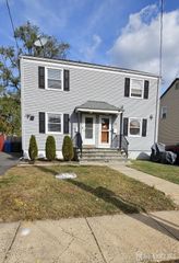 52 Martin Terrace, Woodbridge Proper, NJ 07095